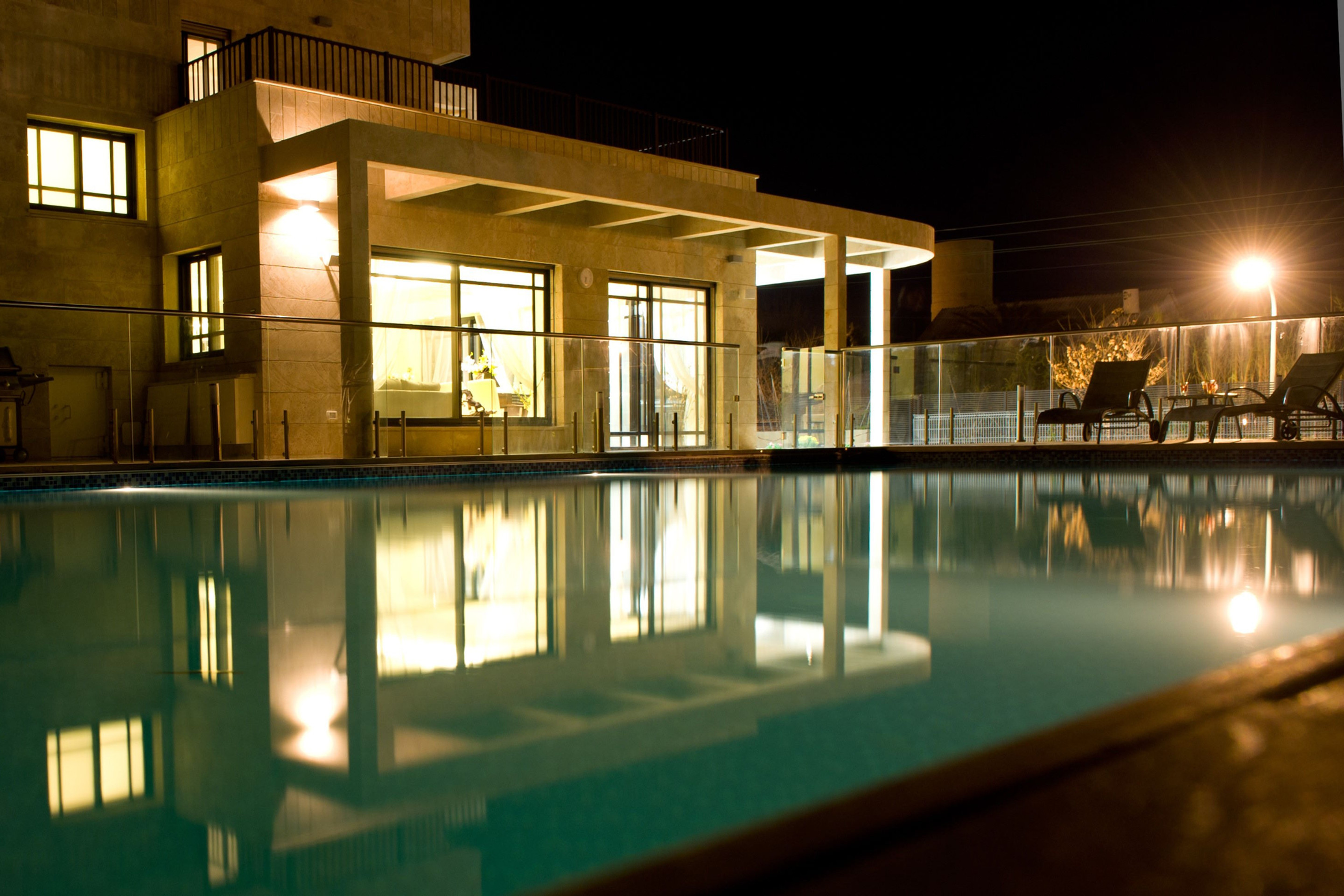 Luxury by the Sea — photo 19 of 19